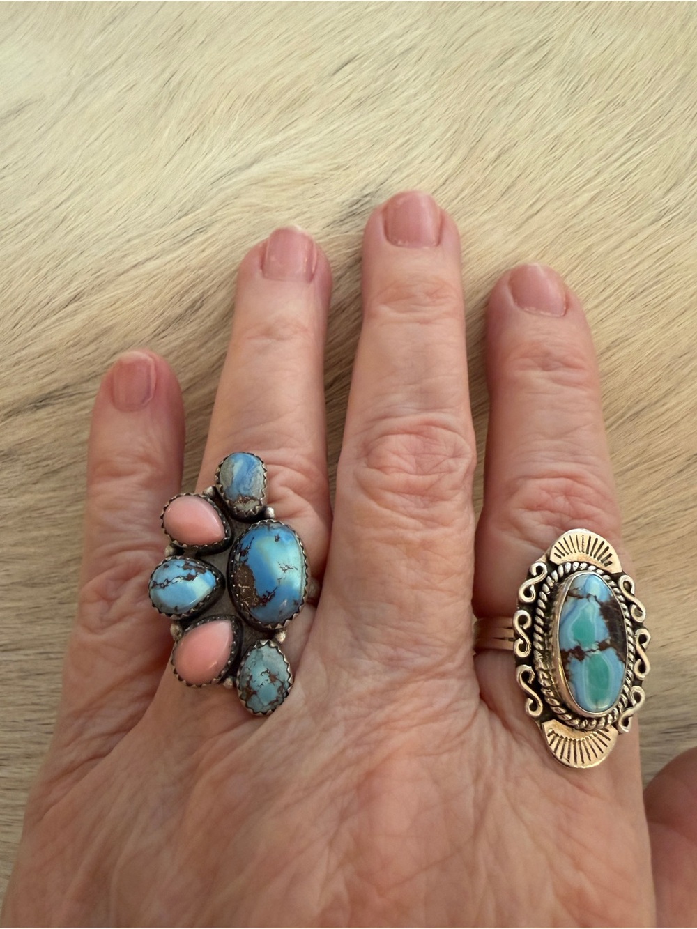 ❤️ Pink Conch & Golden Hills Turquoise Half Cluster Adj Sterling Statement Ring - Picture 3 of 13
